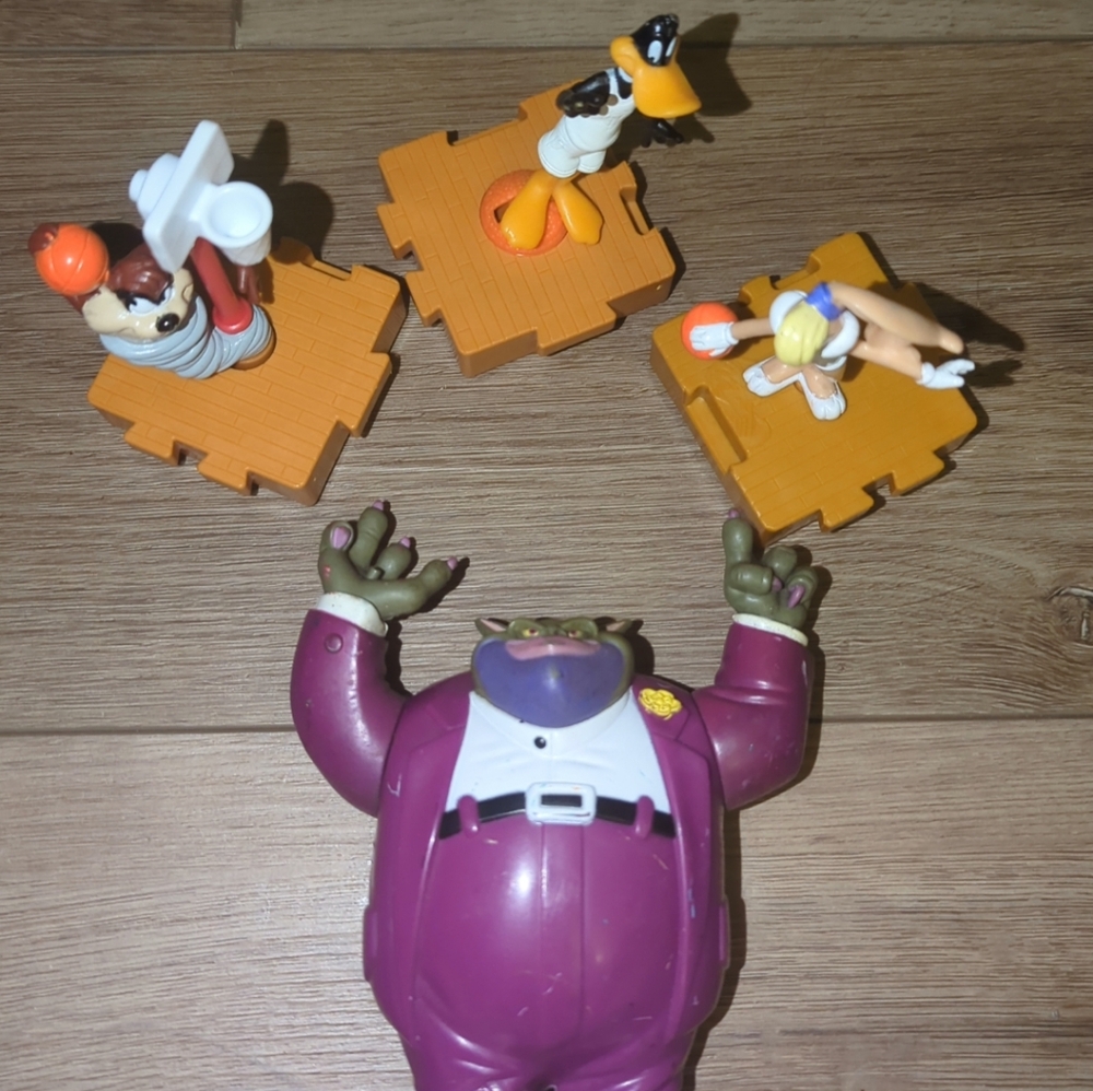 Space Jam Toy Set Of Four Taz Lola Bunny Daffy Swackhammer
